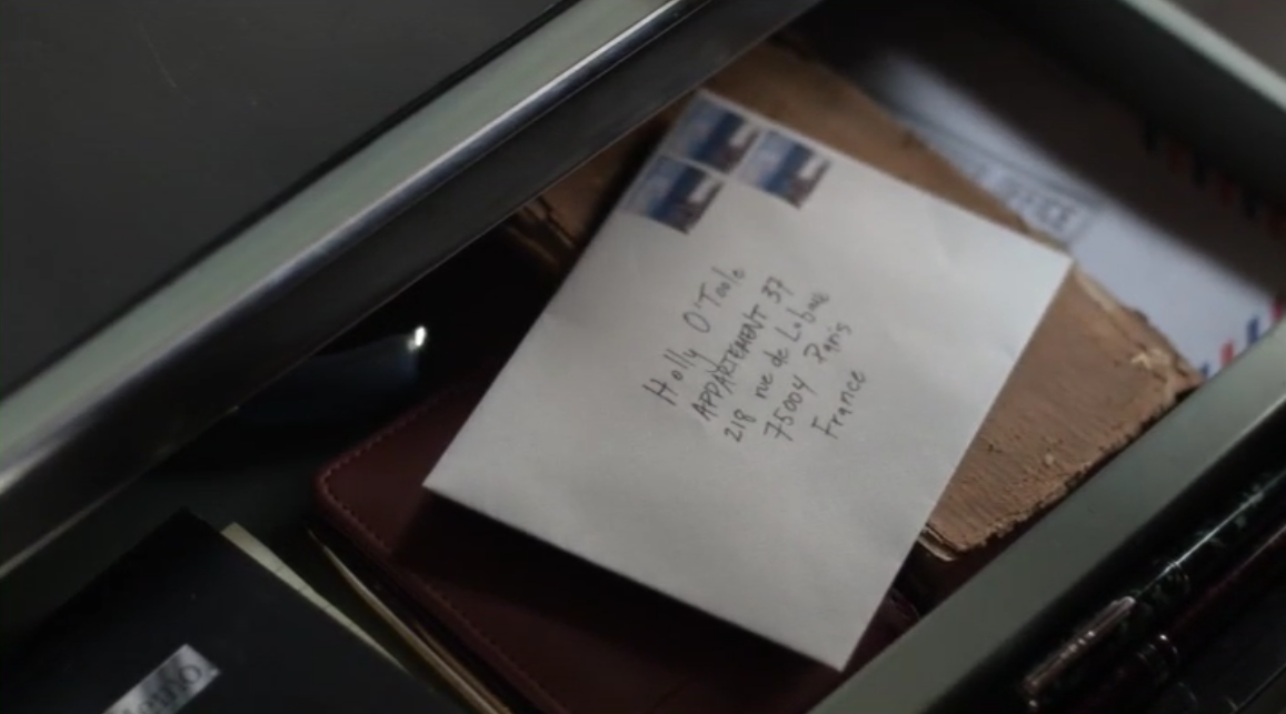 Holly's letter in Oliver's desk