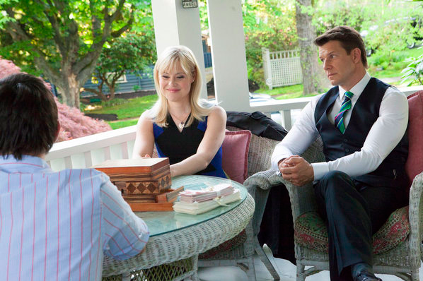 Kristin Booth as Shane McInerney and Eric Mabius as Oliver O'Toole in The Treasure Box