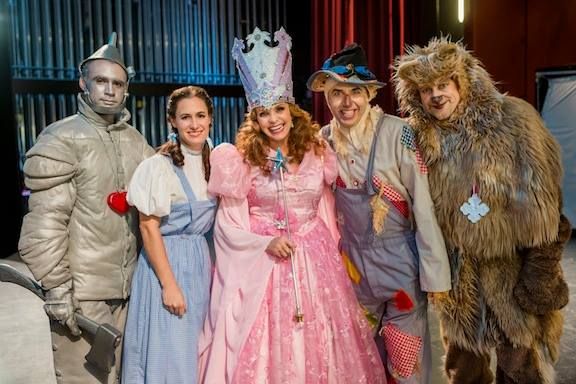 Theresa and the cast of The Wizard of Oz