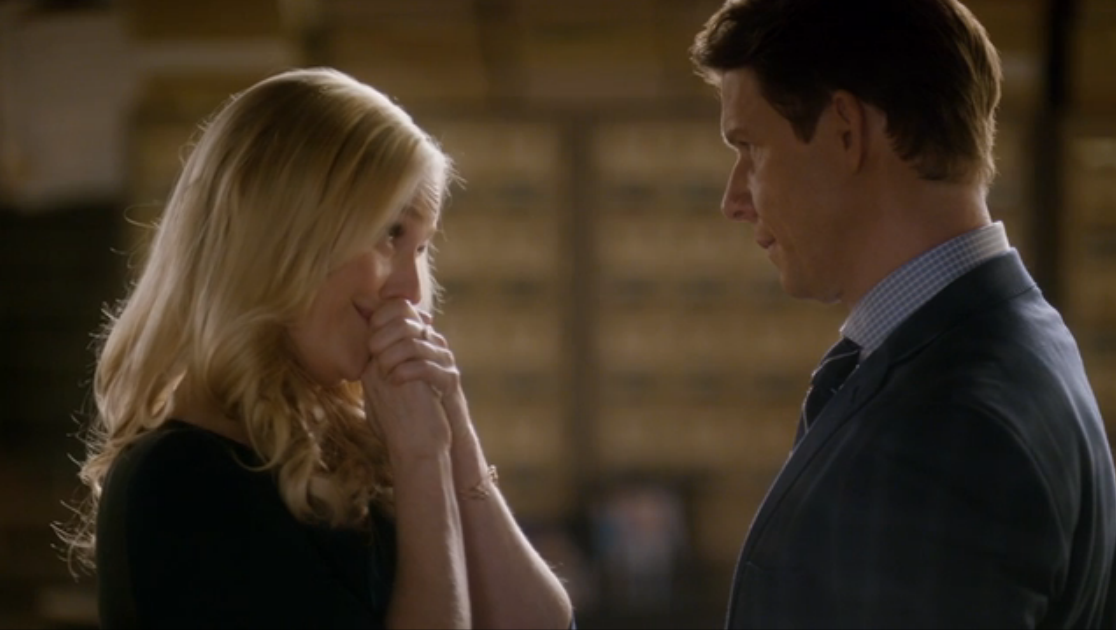 Kristin Booth as Shane McInerney and Eric Mabius as Oliver O'Toole in Signed, Sealed, Delivered: Higher Ground