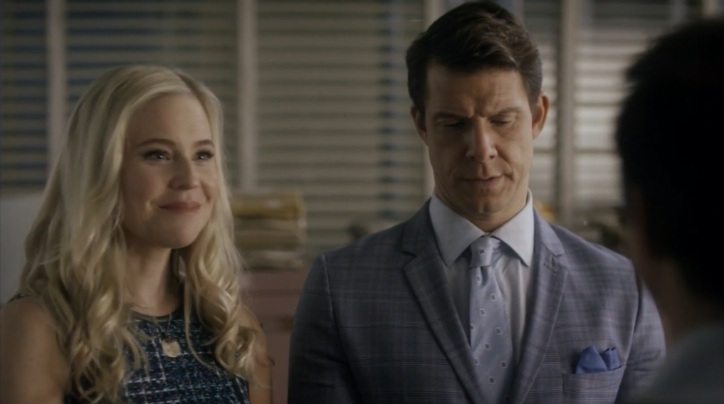 Kristin Booth as Shane McInerney and Eric Mabius as Oliver O'Toole in SIgned, Sealed, Delivered: Higher Ground