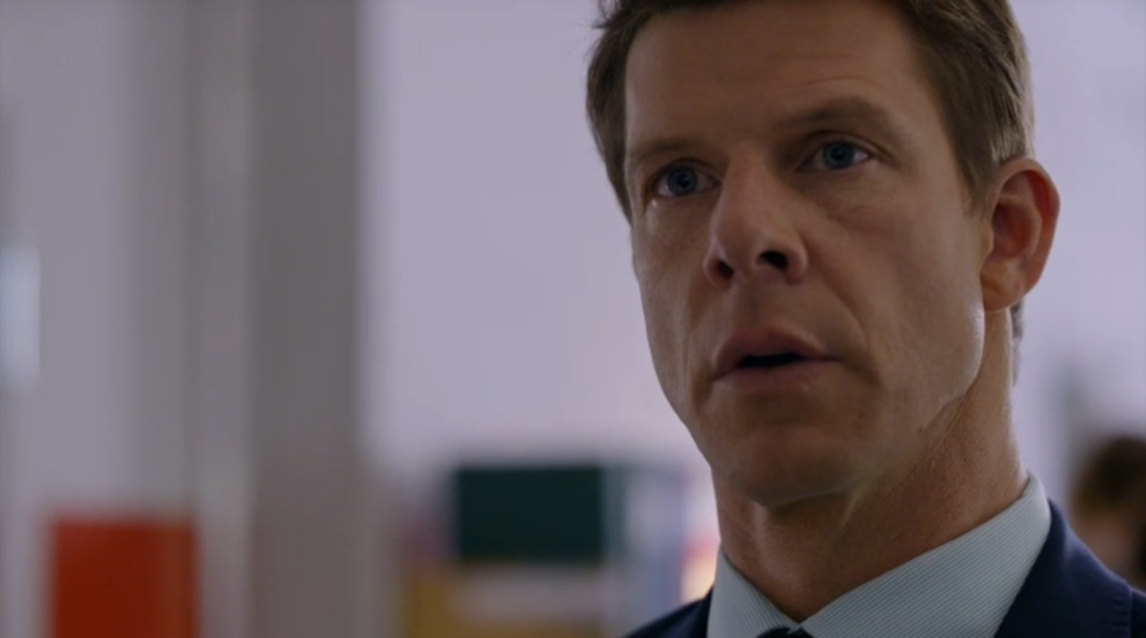 Eric Mabius as Oliver O'Toole in Signed, Sealed, Delivered: Truth Be Told